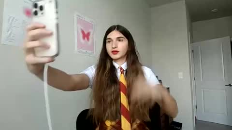 Snapshot of cosmicbae777 chatting on 10-21-25, 05:13 cosmicbae777 online show from 10-21-25, 05:13