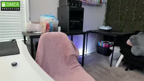 Snapshot of cosmicdreamz chatting on 04-14-26, 01:39 BrittanyRose online show from 04-14-26, 01:39
