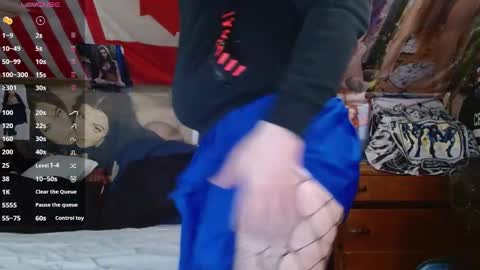 cosmicjones88 online show from 11-04-25, 12:37