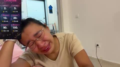 Lina online show from 10-11-25, 05:33