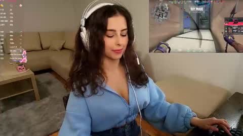 Luna online show from 03-20-26, 05:07