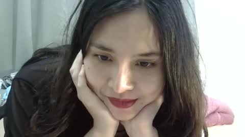 Snapshot of cottoncandygirl9898 chatting on 04-22-26, 11:34 Liz Gwyneth Charlota online show from 04-22-26, 11:34