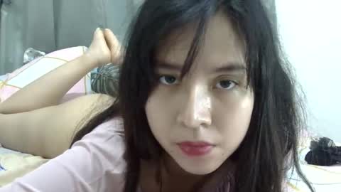 Snapshot of cottoncandygirl9898 chatting on 05-18-26, 04:24 Liz Gwyneth Charlota online show from 05-18-26, 04:24