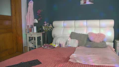 cougarmilf_ online show from 05-05-26, 02:14