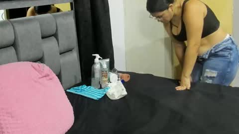 Snapshot of couple_gold69 chatting on 03-03-25, 07:43 Andrea and Scott online show from 03-03-25, 07:43