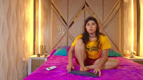 Snapshot of couple_hot_2025 chatting on 11-15-25, 01:25 Ricardo Isabella online show from 11-15-25, 01:25