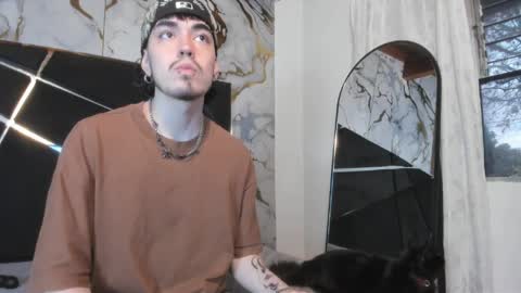 couple_in_heat_ online show from 03-31-26, 08:31