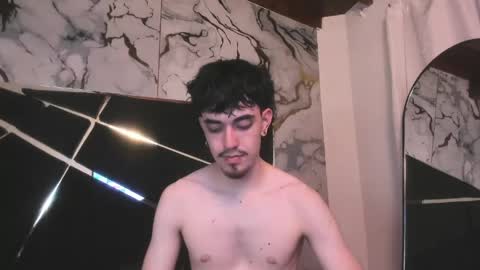 couple_in_heat_ online show from 04-30-26, 08:37