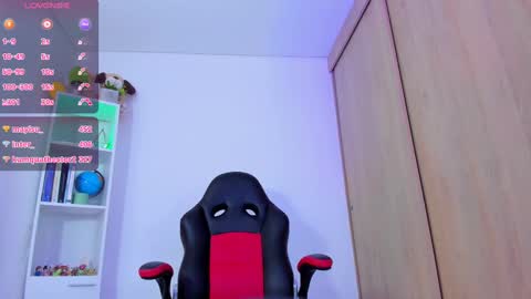 Kay online show from 03-11-25, 03:02