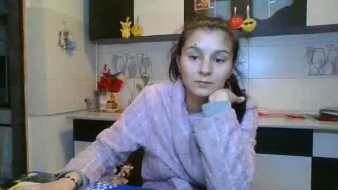 couple_p3rf3ct online show from 12-18-24, 03:15