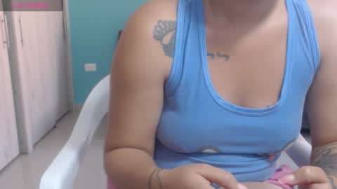  ALEJANDRO Y EMILY  online show from 01-14-26, 02:55