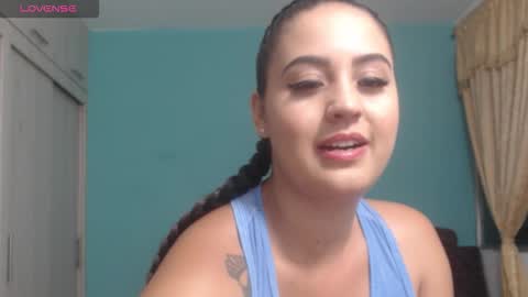  ALEJANDRO Y EMILY  online show from 01-18-26, 01:31