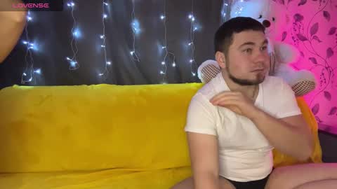 Snapshot of coupleinspire chatting on 12-02-25, 08:26 Emily Ryan online show from 12-02-25, 08:26