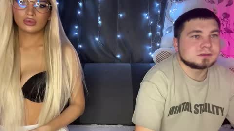 Snapshot of coupleinspire chatting on 12-05-25, 09:00 Emily Ryan online show from 12-05-25, 09:00