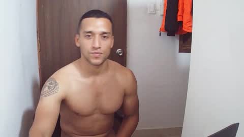 COUPLELOVE online show from 09-25-25, 02:48