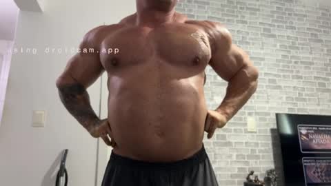 couplemuscle40 online show from 05-19-26, 04:57