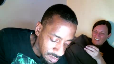 Snapshot of coupleohio419 chatting on 09-19-25, 04:47 coupleohio419 online show from 09-19-25, 04:47