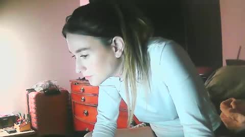 courtscutekitty online show from 01-31-25, 11:46