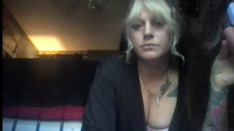 Bayleecaitlin online show from 12-13-25, 09:31