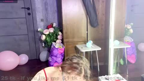 Snapshot of coy_girl_ chatting on 02-19-25, 04:00 My name is Emma - HELP COLLECT TOKENS FOR THE OPERATION FOR MY DAUGHTER online show from 02-19-25, 04:00