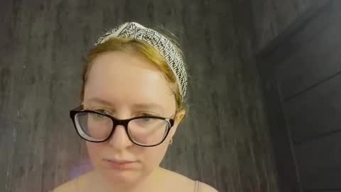 Snapshot of coy_girl_ chatting on 03-03-26, 11:27 My name is Emma - HELP COLLECT TOKENS FOR THE OPERATION FOR MY DAUGHTER online show from 03-03-26, 11:27