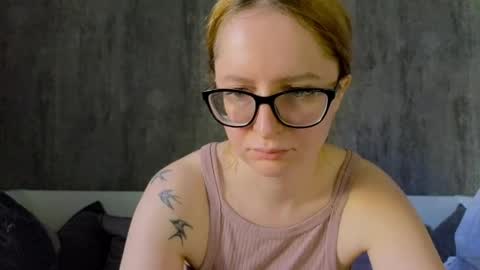 My name is Emma  - HELP COLLECT TOKENS FOR THE OPERATION FOR MY DAUGHTER online show from 05-01-26, 01:16
