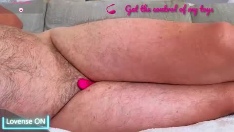 Snapshot of coyoteempalmado chatting on 09-28-25, 10:09 Coyote online show from 09-28-25, 10:09