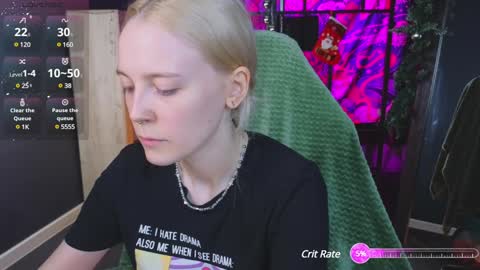 Snapshot of crackling_tati chatting on 12-29-24, 08:58 Tati online show from 12-29-24, 08:58