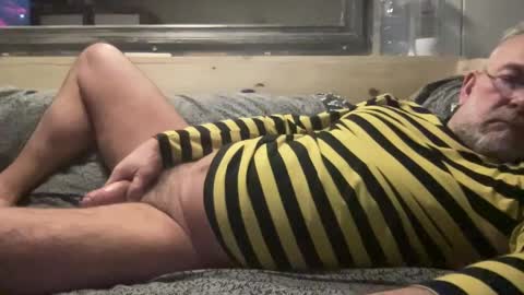 crapaud75018 online show from 01-21-25, 08:32