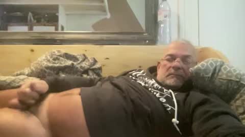 crapaud75018 online show from 10-13-25, 07:30