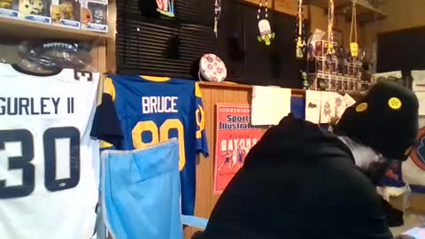 Snapshot of craveitoften chatting on 01-10-25, 10:57 craveitoften online show from 01-10-25, 10:57