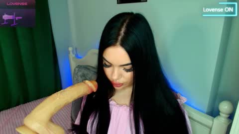 Eva online show from 10-31-25, 07:31