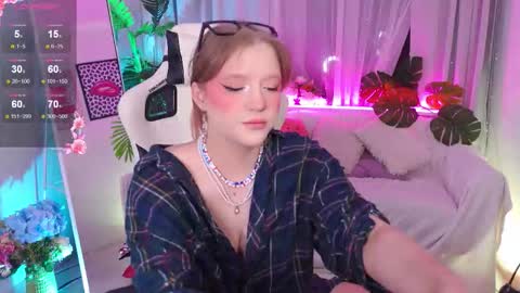 Sonya online show from 09-28-25, 01:11