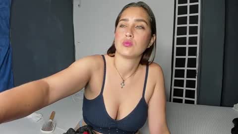 crazy_acouple_donpillo online show from 02-23-25, 08:33