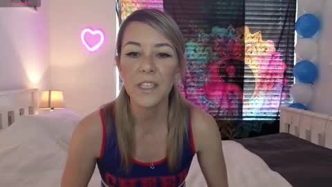 Snapshot of crazy_ass_stacy chatting on 12-01-25, 12:10 Stacy 2pm to 6pm mon-fri 3 CAT online show from 12-01-25, 12:10