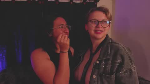 Snapshot of crazy_cakes_ chatting on 09-12-25, 04:45 Lexie Rose online show from 09-12-25, 04:45