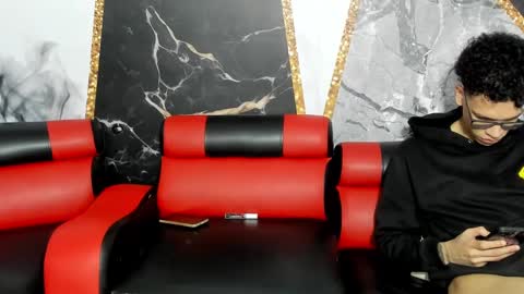 Snapshot of crazy_sexvip chatting on 02-12-25, 03:07 - Girl ZOE and Boy Cain online show from 02-12-25, 03:07