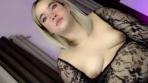 Hot Ayisha online show from 02-11-26, 08:14