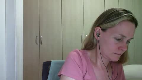 Anny online show from 01-02-25, 08:57