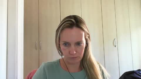 Anny online show from 01-03-25, 11:57