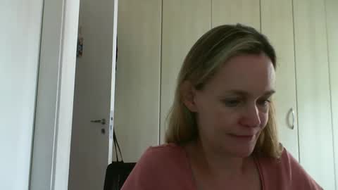 Anny online show from 01-04-25, 01:31