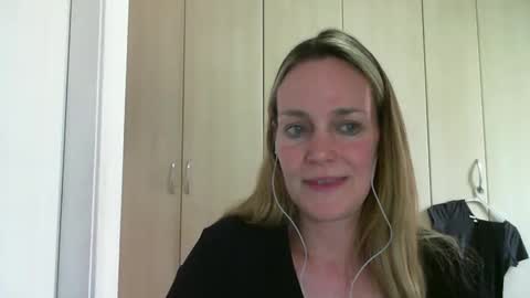 Anny online show from 01-13-25, 08:58