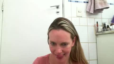 Anny online show from 01-23-25, 06:35