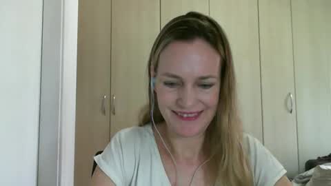 Anny online show from 01-30-25, 10:50