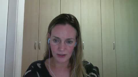 Anny online show from 02-27-25, 10:42
