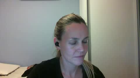 Anny online show from 10-20-25, 12:55