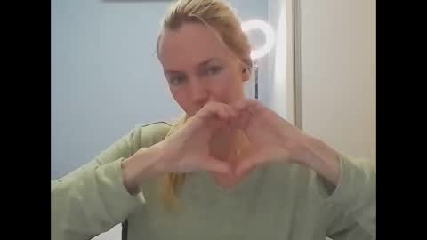 Anny online show from 03-12-26, 11:33