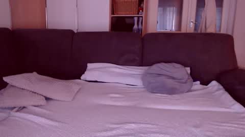 Camille online show from 12-17-25, 12:44