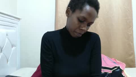 Ebonie online show from 09-28-25, 07:41