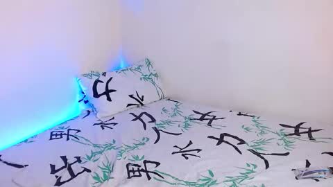 Snapshot of crazyfantasies_ chatting on 09-29-25, 04:06 Mely online show from 09-29-25, 04:06